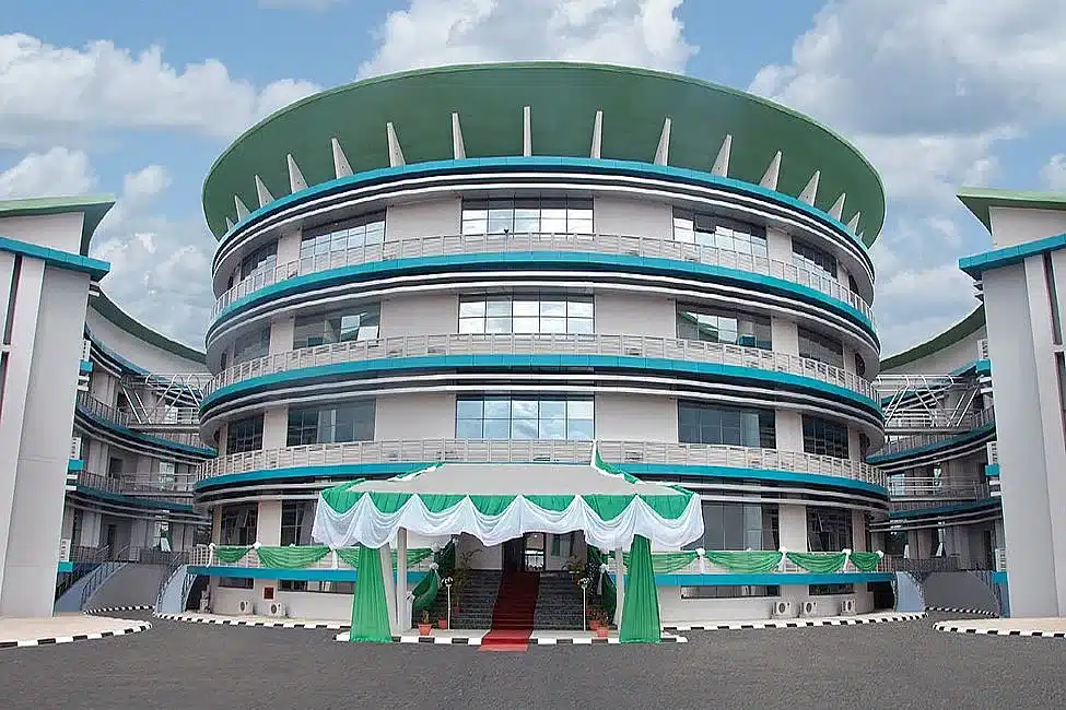 A lawyer describes Enugu and its indigene